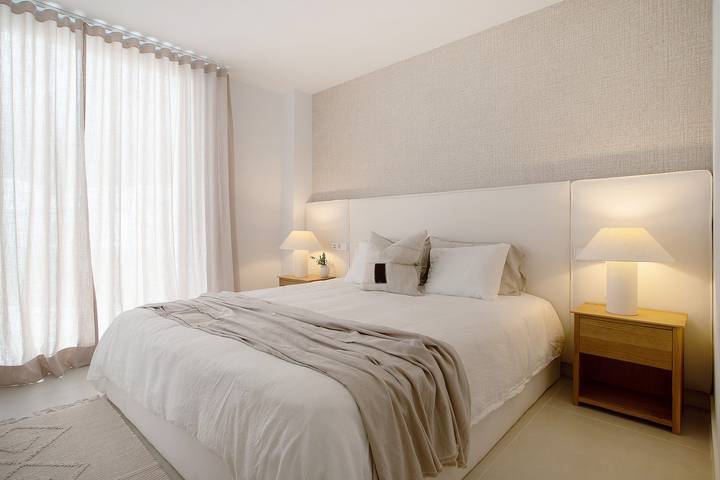 Apartamento vacacional "Lujo En Higueron Oeste" con vistas a la montaña, piscina compartida y Wi-Fi La Capellania, Fuengirola