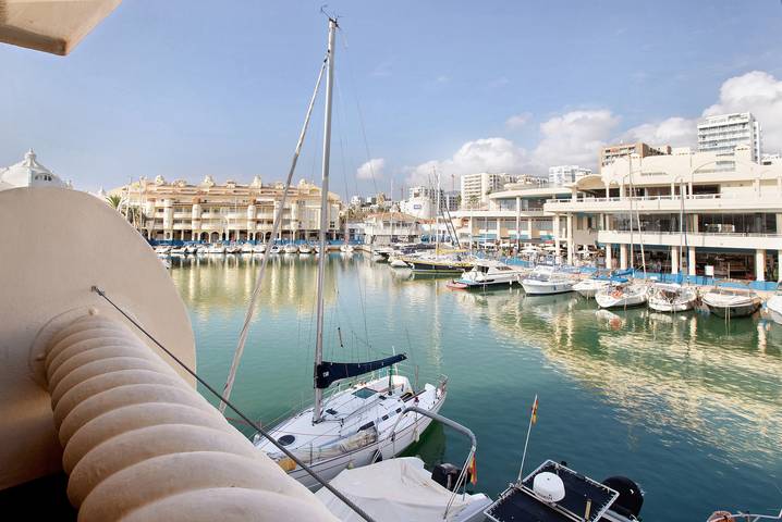 Apartamento estudio "Puerto Marina Luxury" con vistas al mar, piscina compartida y Wi-Fi Benalmádena Costa, Costa Del Sol